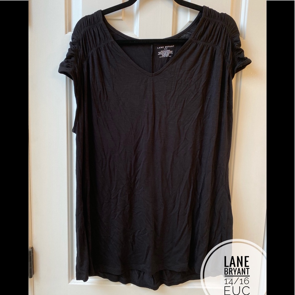 🔥BUY 2, GET 1 FREE🔥 Lane Bryant top